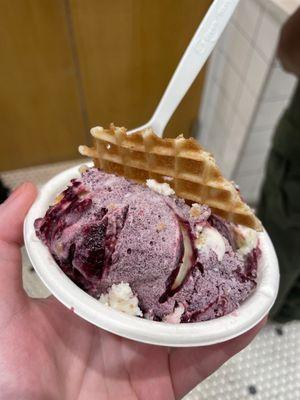 Two scoops of Brambleberry Crisp