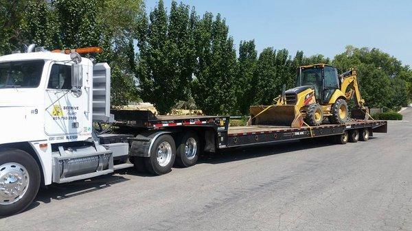 Beehive Towing in Sandy offers fast response auto and truck towing, and heavy duty commercial towing and hauling throughout Salt Lake County