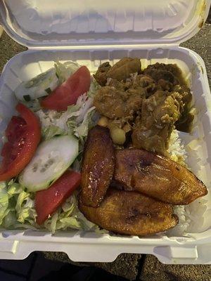 Curry Chicken Platter with plantains