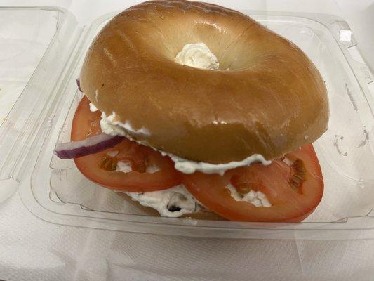 Bagel w/ lox