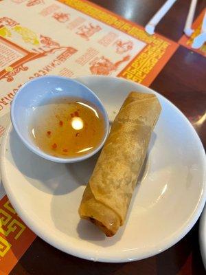 Egg roll (with lunch)