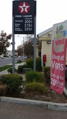 Gas prices at CA Plaza