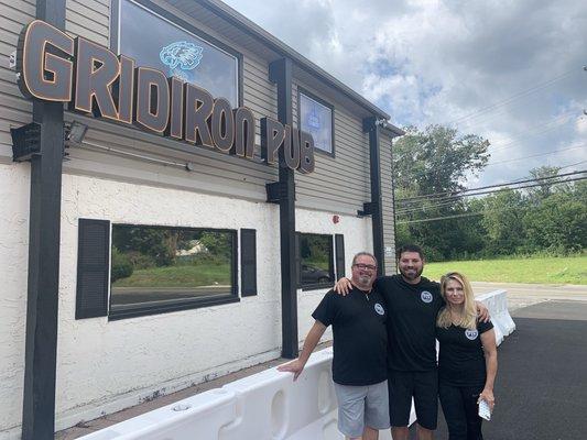 The "New" Gridiron Pub
Owners Danny, Dave, and Kim