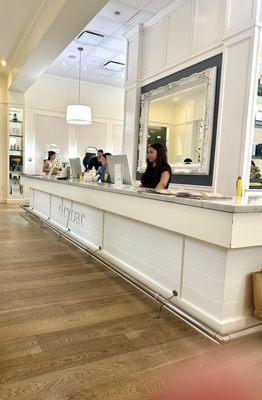 drybar...a great salon to get styled for Special Events!