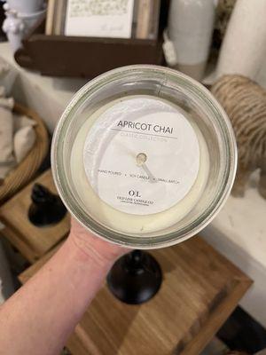 Apricot chai candle