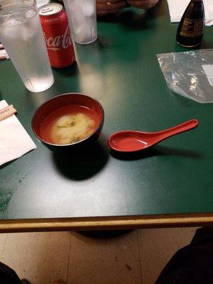 If only there was a way easily look up how Japanese eat soup.