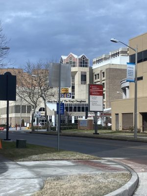 CHKD Norfolk non-emergency entrance from around the corner by the parking garage