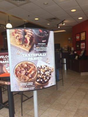 Dunkin Donuts of Milford PA -- 103-141 Strand St / Route 209 / Route 6, Milford PA              Interior