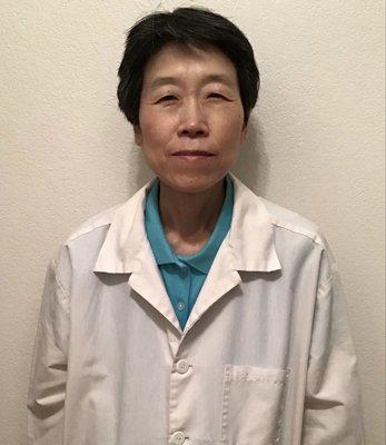 Chung Hee Yi, Licensed Acupuncturist