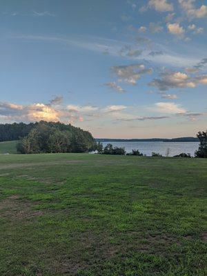 An incredible lakesdie view!