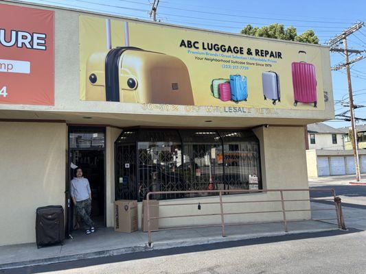 ABC Luggage and Repair storefront