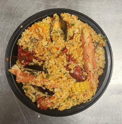 Seafood paella