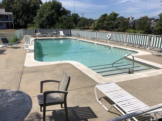 Skaket Beach Motel Pool.  Note: It's not heated and water was very cold in August 2020!