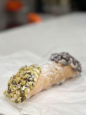 Cannoli with Pistachios and Chocolate Chips