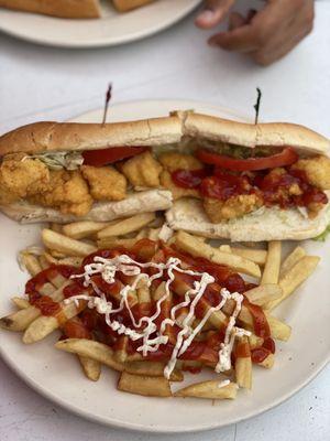 Catfish poboy.