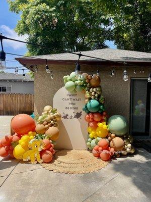 Lion King Balloon garland set up