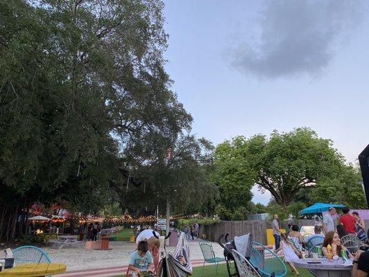 Food truck garden