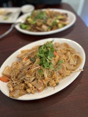 Drunken Noodles - Chicken