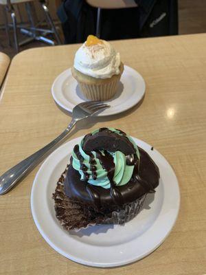 Peach Cobbler Cupcake & Thin Mint Cupcake