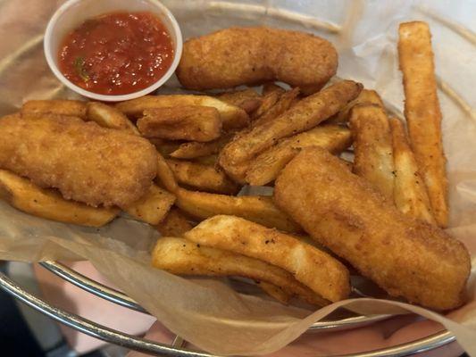 Kids mozzarella sticks and fries