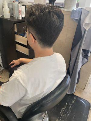 men's haircut