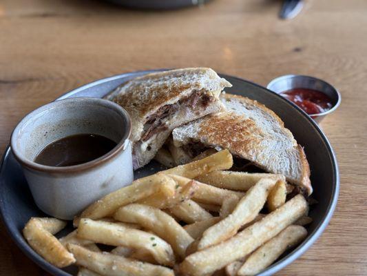 Griddled Short Rib Sandwich - 11/2024 just bland and lacking flavor.