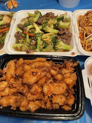 Orange Chicken & beef and Beef Broccoli