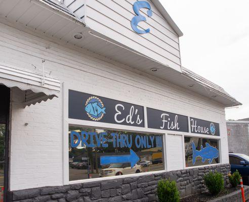 Ed's Fish House. (keepsmilingphoto.com)