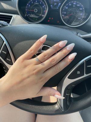 Dip powder nails