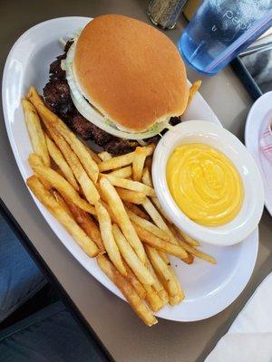 Coupe double cheeseburger w fries and cheese