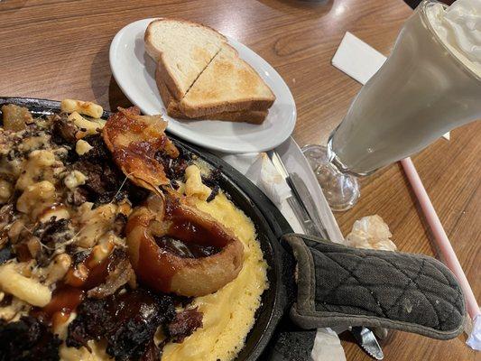 Brisket Mac n cheese omelette, toast, and Vanilla milkshakes