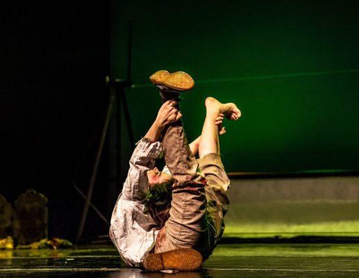 Contortion scene from No Graves No Masters at Z-Space, photographed by Reese Brindisi