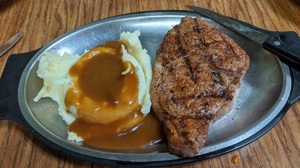 Ribeye and mash potatoes and gravy