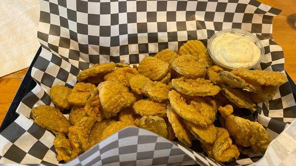 Delicious fried pickles