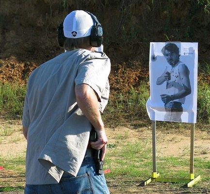 Defensive Pistol Skills 1 student