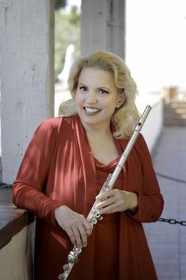 Kris Palmer, D.M.A. has 25 years experience as a private flute instructor.