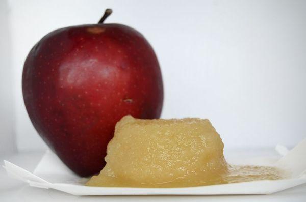 "no sugar added" apple sauce snack