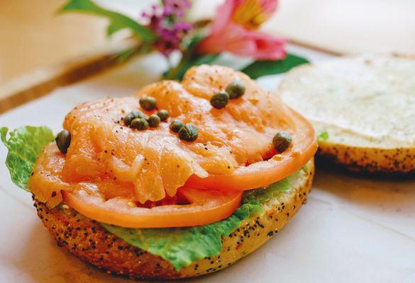 Smoke Salmon & Cream Cheese Bagel