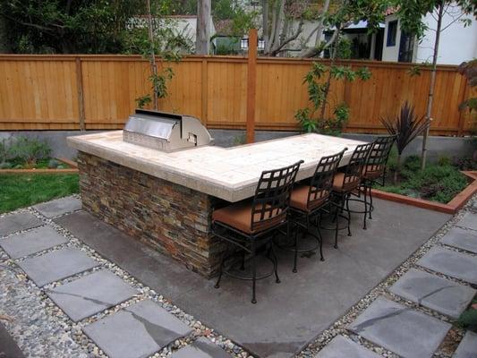 Ledgerstone BBQ Patio In Palos Verdes