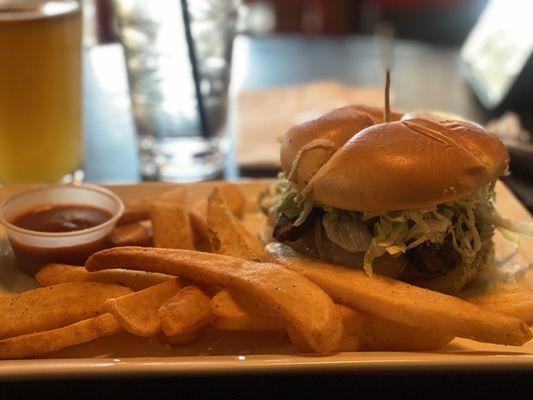 Red Robin Gourmet Burgers and Brews