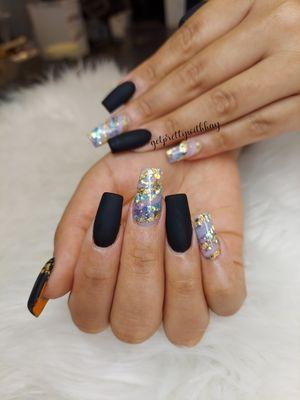 Matte black and encapsulated glitters