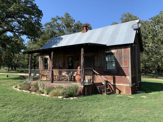 Front - lovely porch