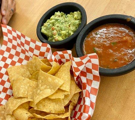 Guacamole Salsa and Chips