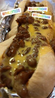 Hot Dog with chili and whiz