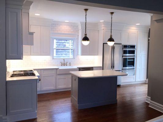 Cranford NJ : Kitchen Remodeling with Fabuwood Nexus Cabinetry and Quartz Tops, Oak Flooring