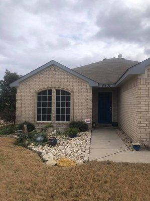 painted trim of home gray