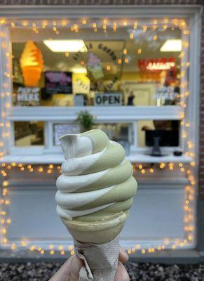 Honey Lemon & Matcha swirl creemee