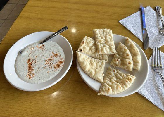 Tzatziki and bread