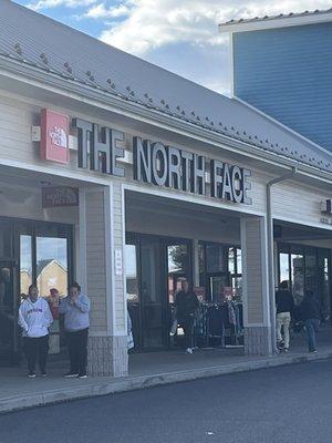 The North Face Tanger Outlets Lancaster