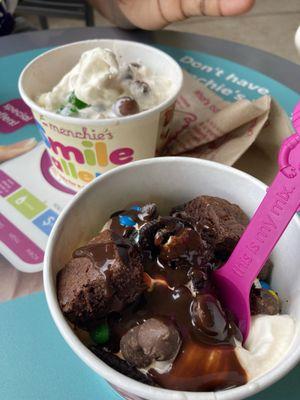 Menchie's Frozen Yogurt- Vanilla